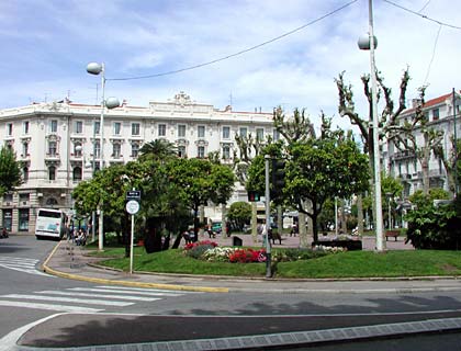 The "Place Charles de Gaulle"