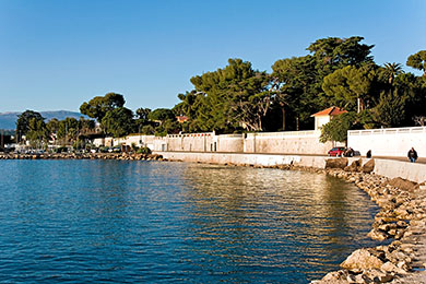 Heading back towards Juan-les-Pins