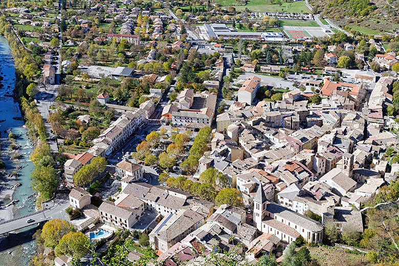 ...and into Castellane.