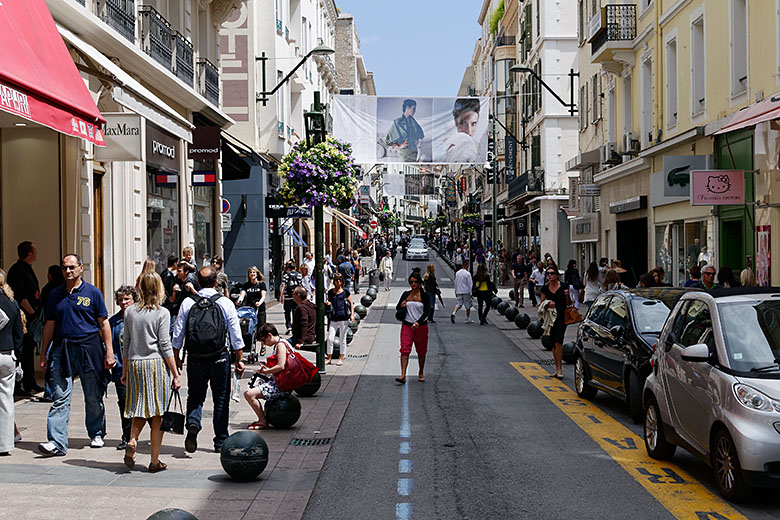 Shopping in the rue d'Antibes