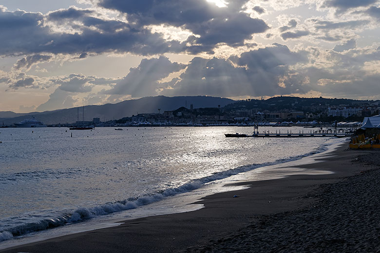 The bay of Cannes towards evening