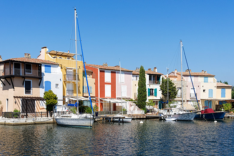 The waterfront behind the 'Rue du Septentrion'