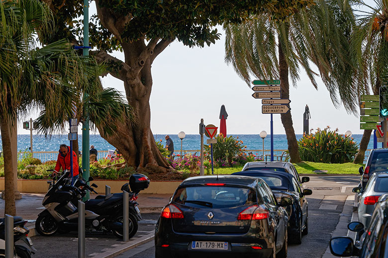 The 'Rue d'Adhémar de Lantagnac' leads to the sea