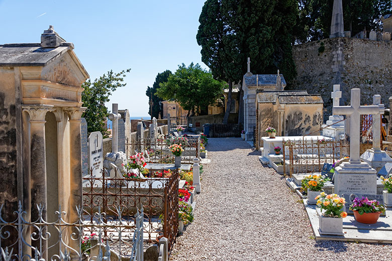 The 'Cimetière du Vieux Château'