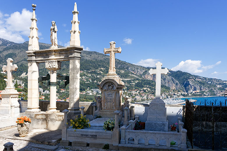 The 'Cimetière du Vieux Château'