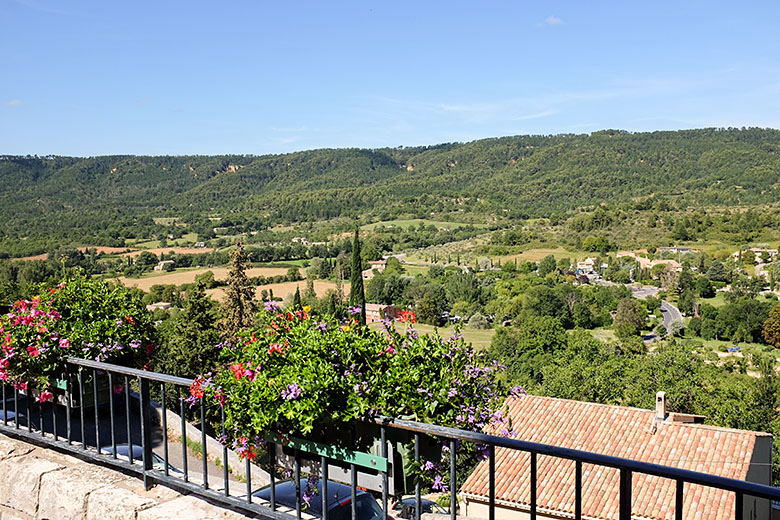 Looking towards the 'Plateau de Valensole'