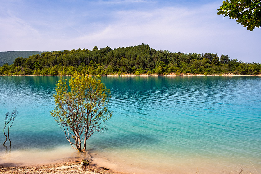 The lake near Les Salles-sur-Verdon