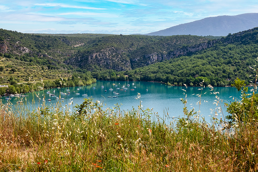 Many boats are anchored near Bauduen