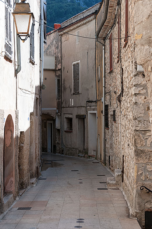 "Rue François Levamis"