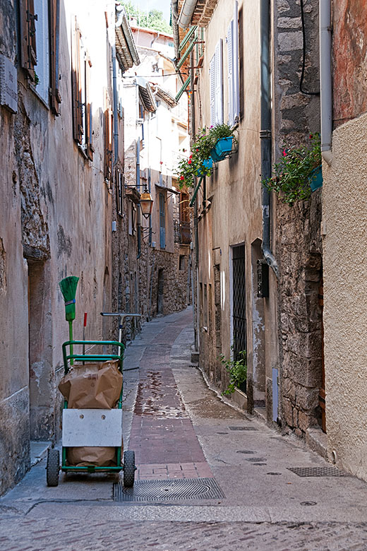 "Rue Felix Faure"