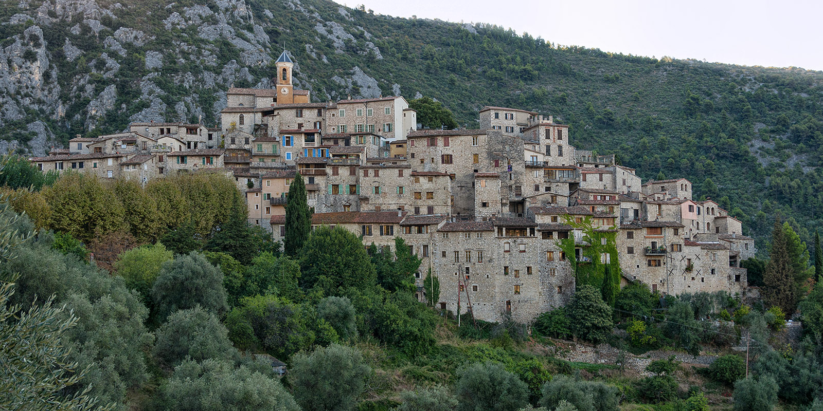 Peillon at 8:53 a.m., just before the sun rose above the hills in the back