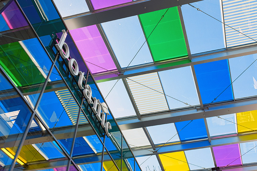 Daniel Buren's colorful polyester tile 'Pergola'