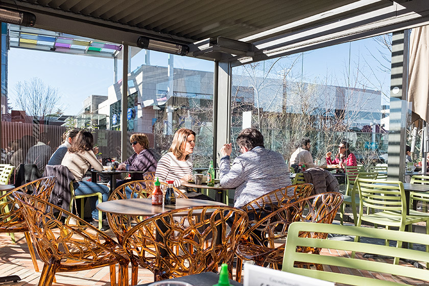 The outside dining room at Woko's where I enjoyed a Pad Thai