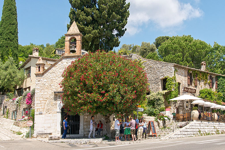 The Saint-Paul de Vence bus stop and the 'Chapelle Sainte Claire'