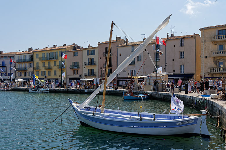 On the 'Quai Gabriel Péri'