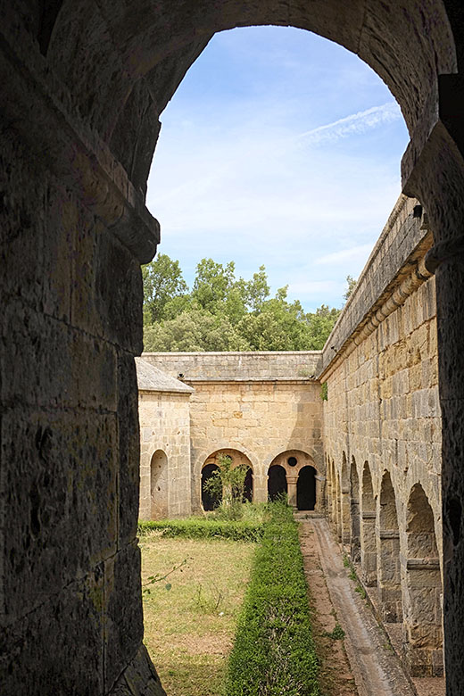 View from the church side into the garden