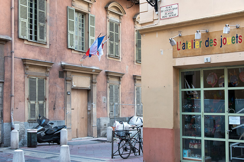 'Place de l'Ancien Sénat'