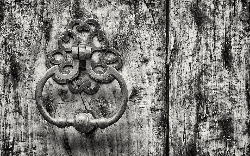 Old knocker in Tourrettes-sur-Loup (France)