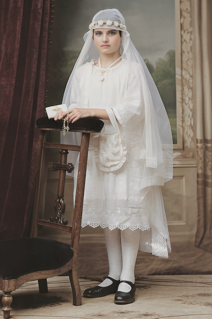 After processing, First Holy Communion (1929)