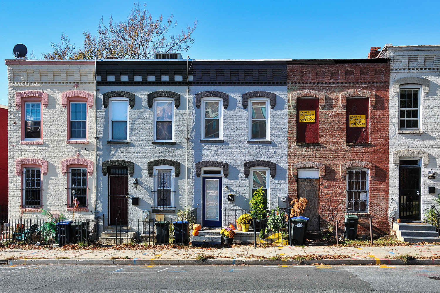 Row houses on Florida Avenue, NW