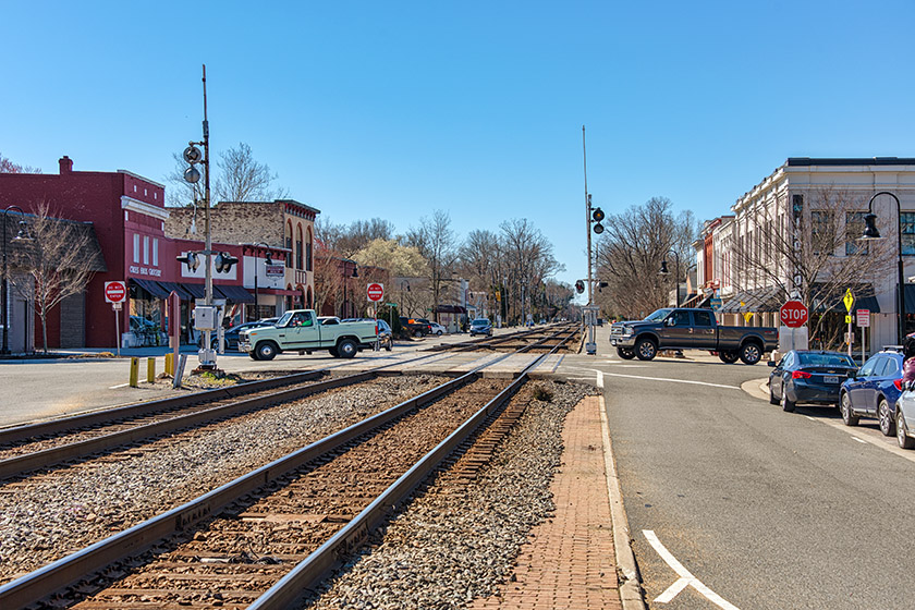 Looking to the south along the tracks