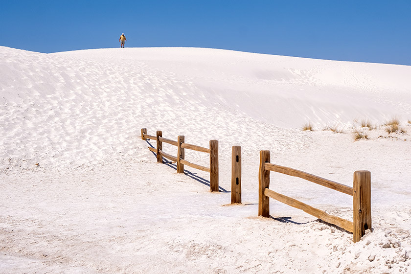 The white sand requires a similar exposure adjustment...