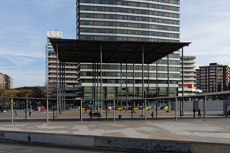 'Plaça dels Països Catalans'