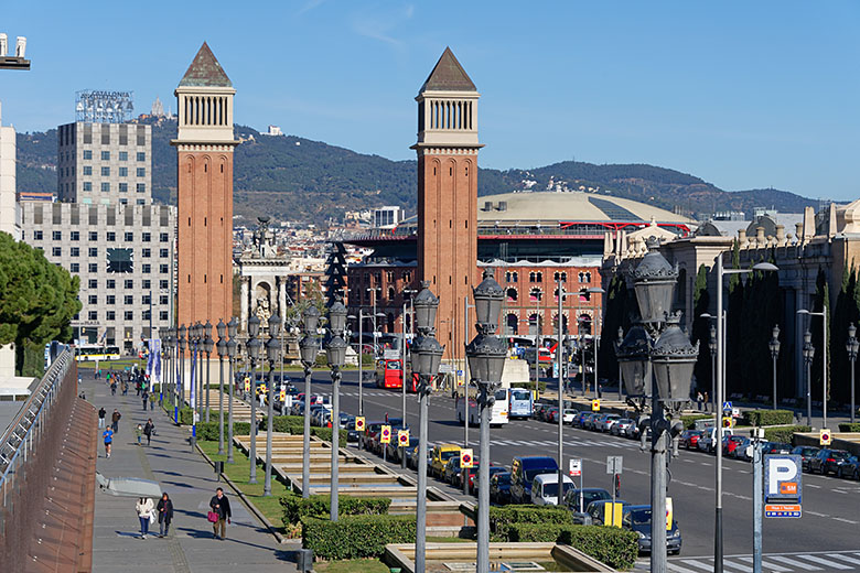 Looking back to the 'Plaça d'Espanya'