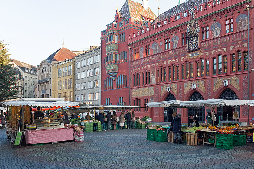 'Marktplatz' (Market Square) and the 'Rathaus' (Town Hall)