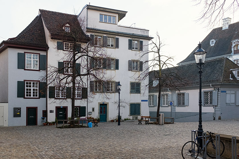 'Martinskirchplatz', the square by Saint Martin's church