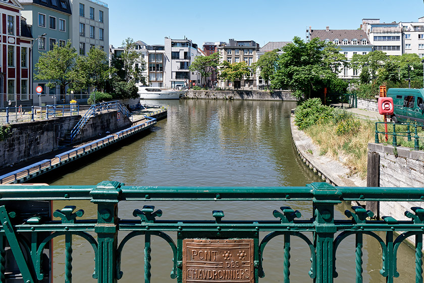 Standing on the 'Pont des chaudronniers' (Boilermaker Bridge)