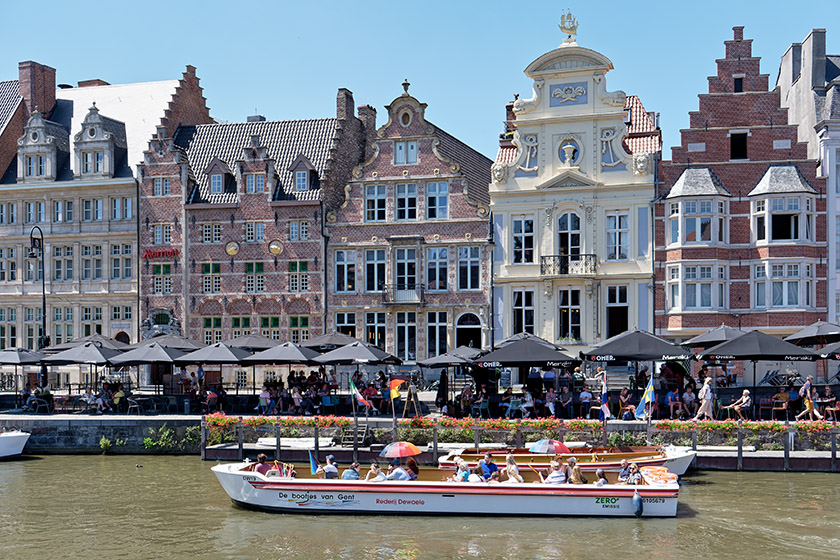 Tour boat passing these wonderful buildings on the 'Korenlei'