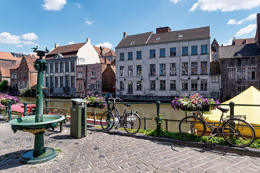 Along the 'Leie', one of the two rivers of Ghent