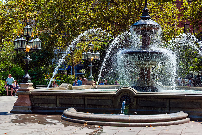 City Hall Park fountain