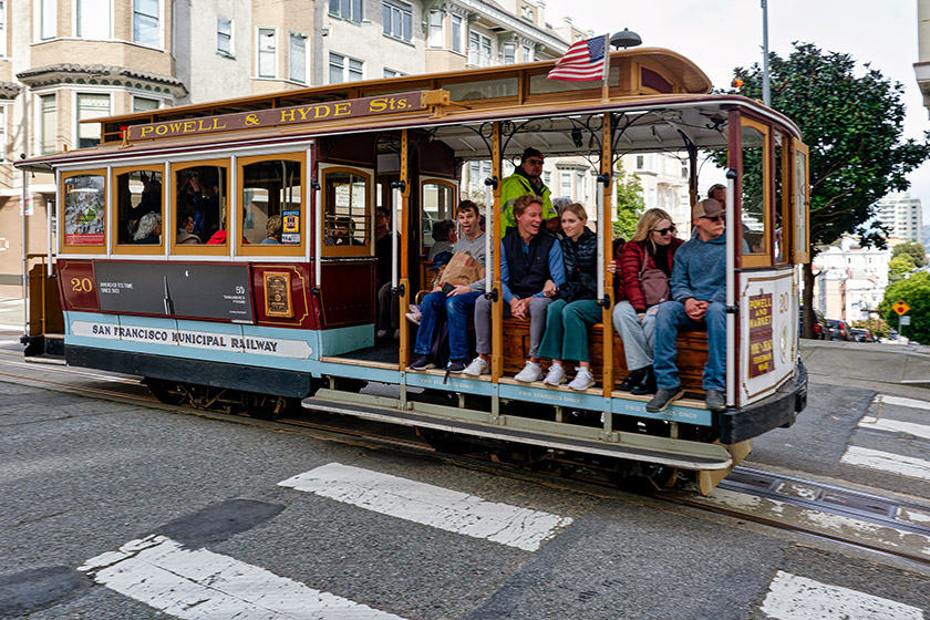 Cable car on Washington Street