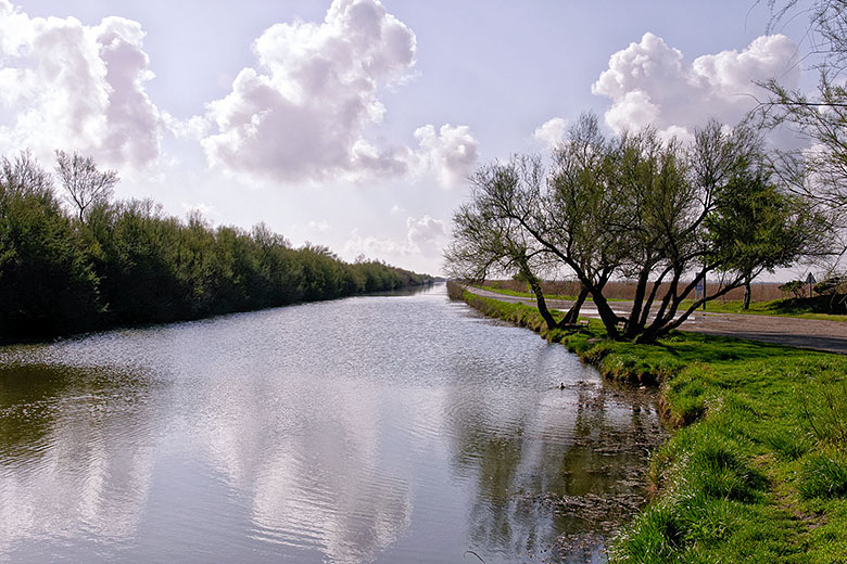 West-east canal near Gallicia