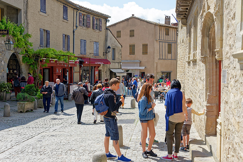 On the 'Rue Viollet le Duc'