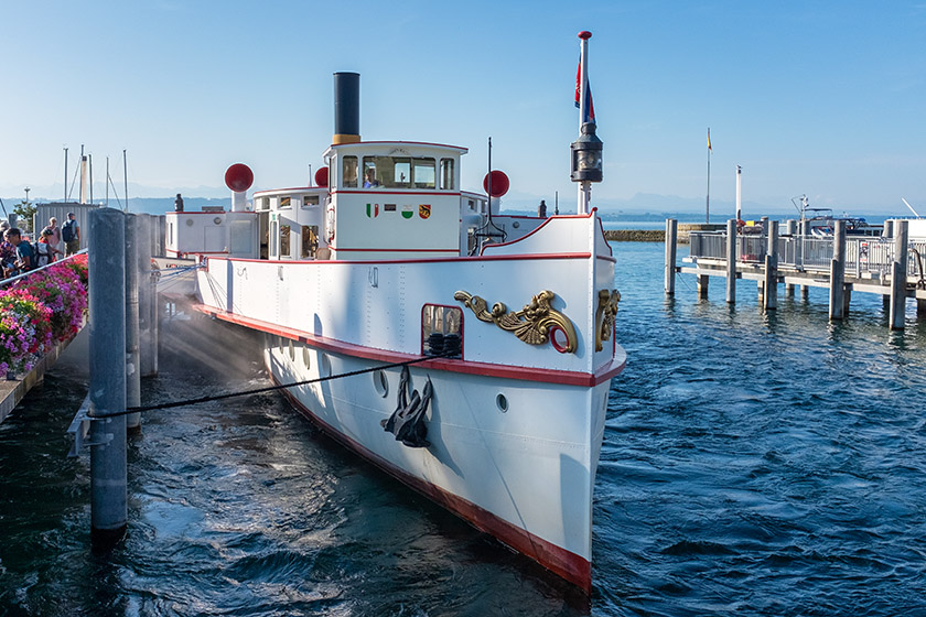 The 1912 paddle steamer "Neuchâtel"