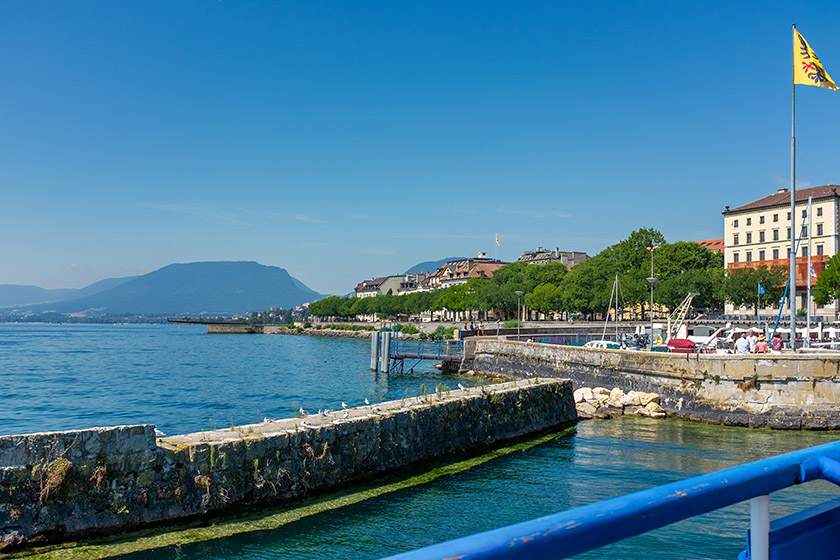 Returning to Neuchâtel harbor on the 1939 'MS Le Cygne'