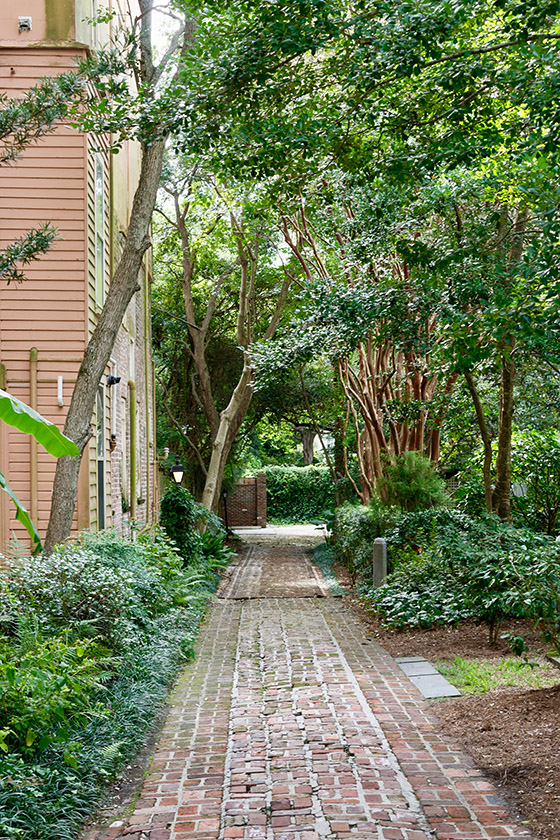 Alleyway off Meeting Street