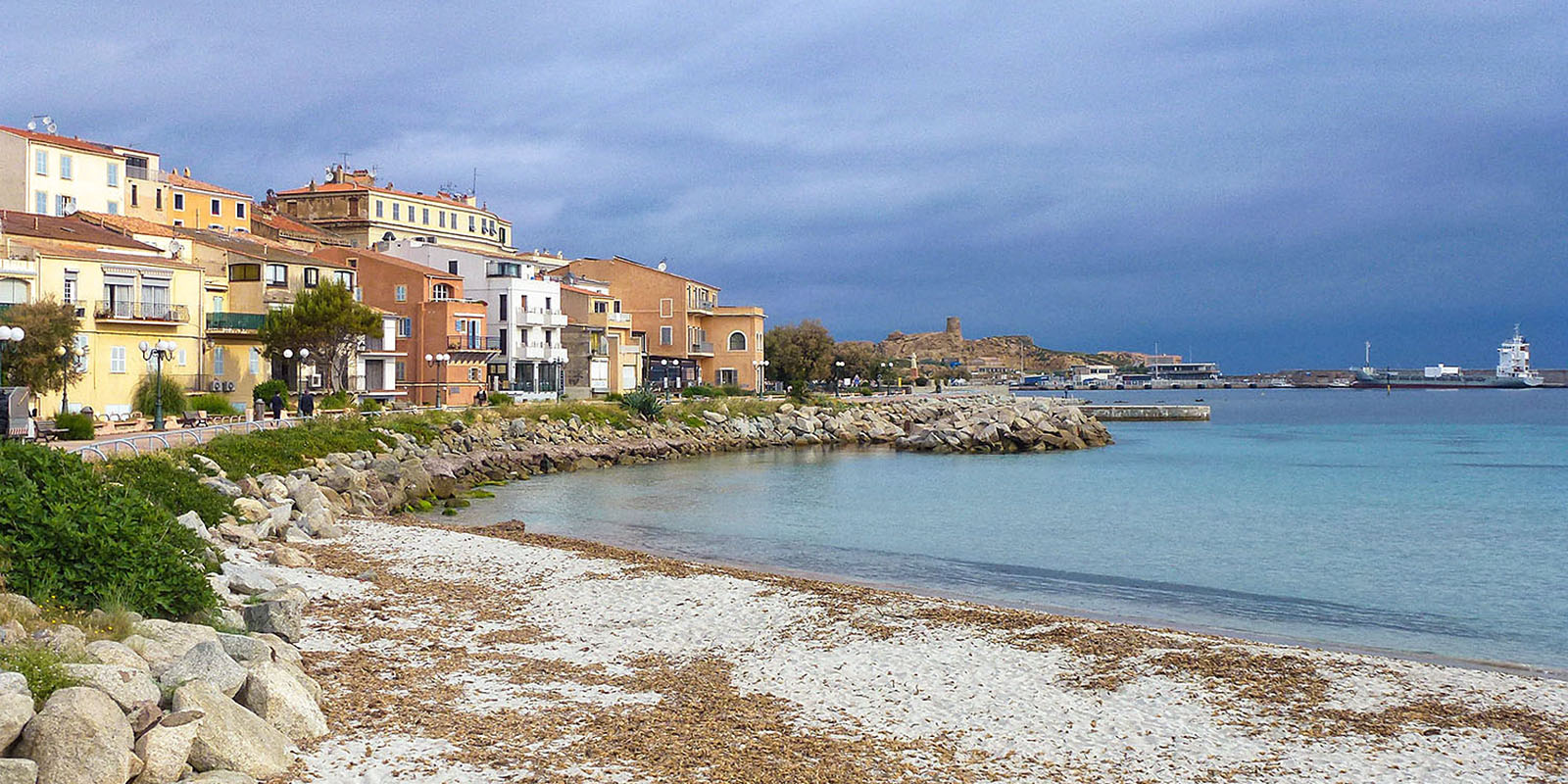 The sea shore at L'Ile Rousse