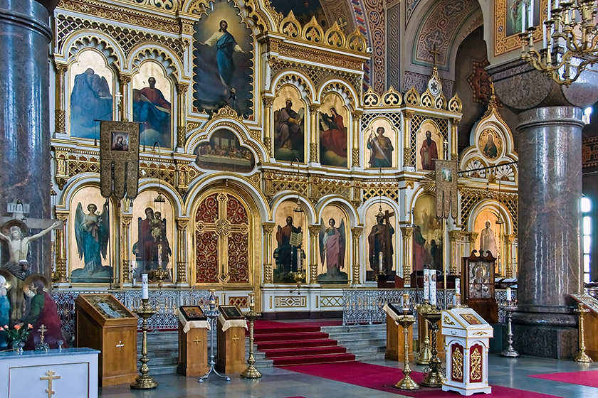 Inside Uspenski Orthodox Cathedral