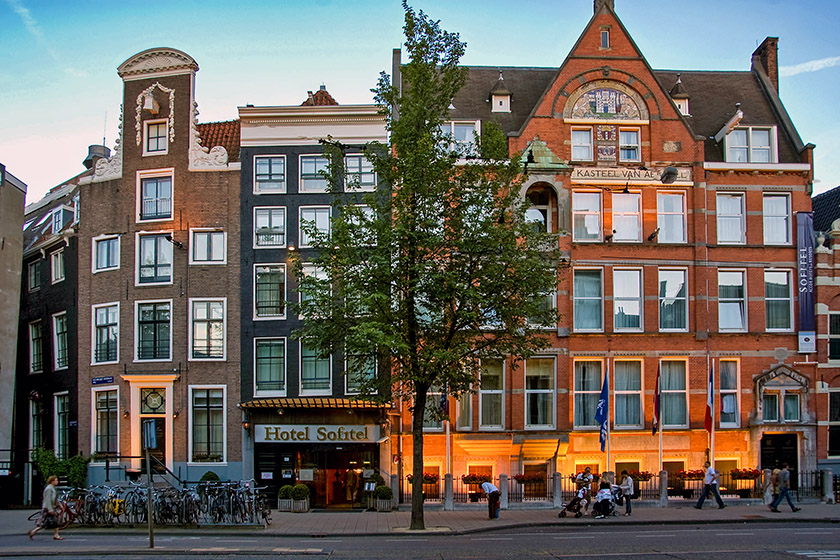 Our hotel in the heart of town