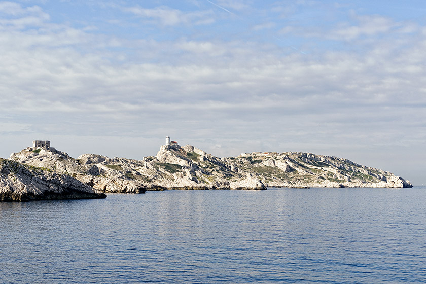 The northwestern shore of Pomègues