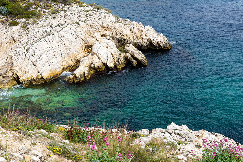 Quiet inlet on the southern shore of Ratonneau