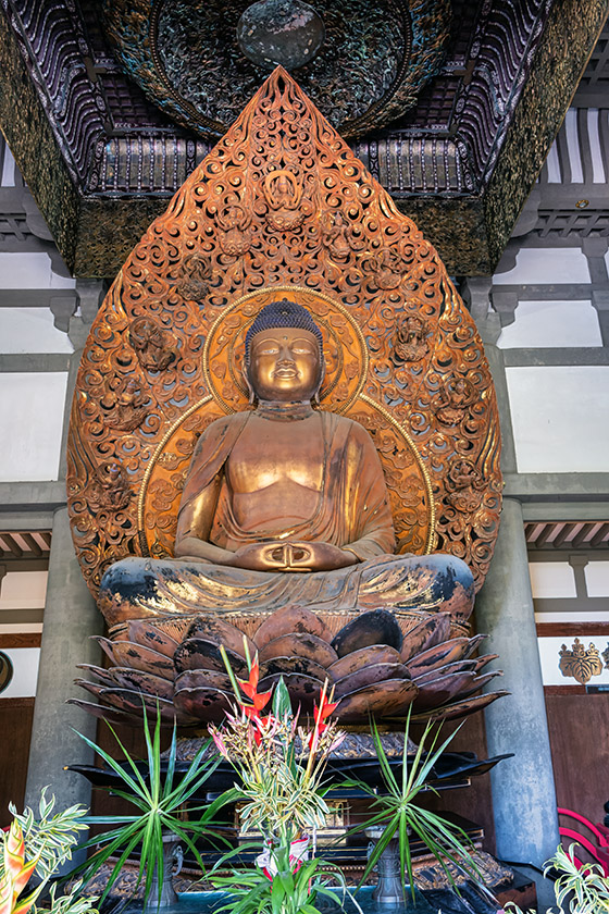 Buddha statue