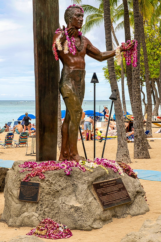 Duke Kahanamoku Statue