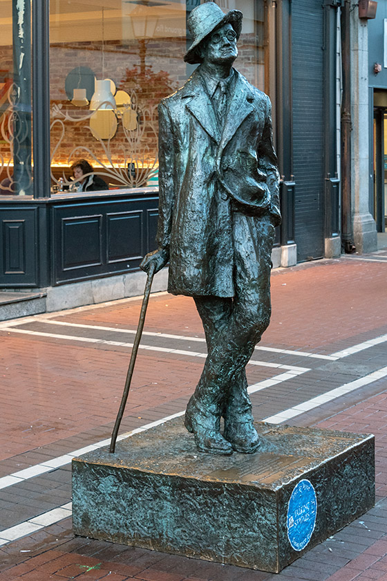 James Joyce statue