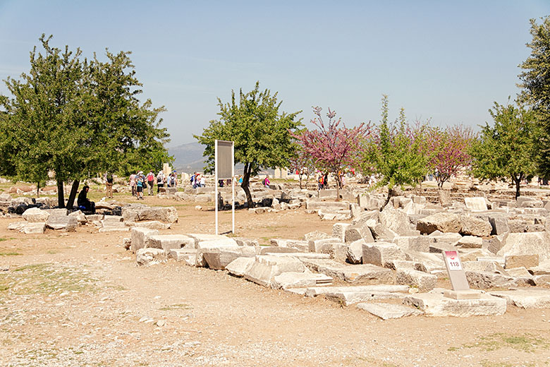 The upper Agora