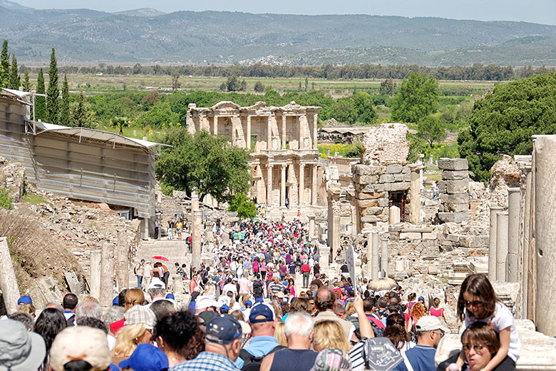 Looking down Curetes Street...